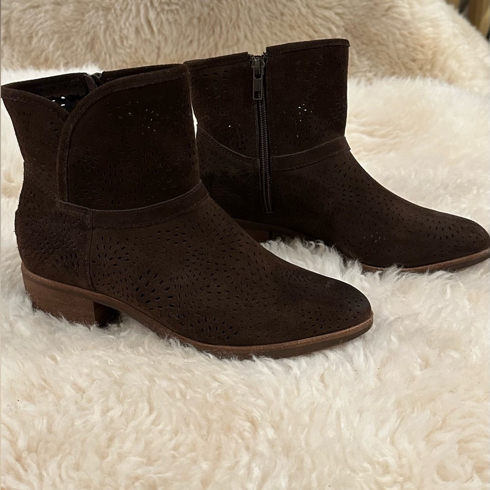 UGG Darling Seaweed Perf Boots